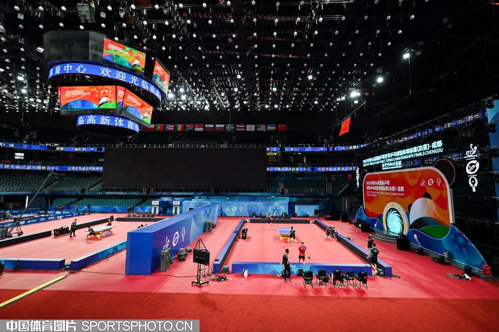 胡梅尔斯：多特中场球员的质量很高，但其风格和特点差异太大